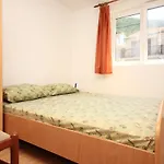 Apartman Apartments With Parking Space Trpanj - Peljesac - 10083