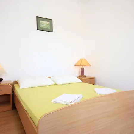 Apartments With Parking Space Trpanj, Peljesac - 10083 * Trpanj