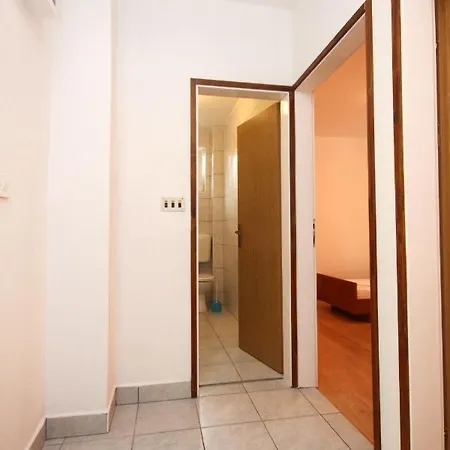 Apartman Apartments With Parking Space Trpanj, Peljesac - 10083 Trpanj