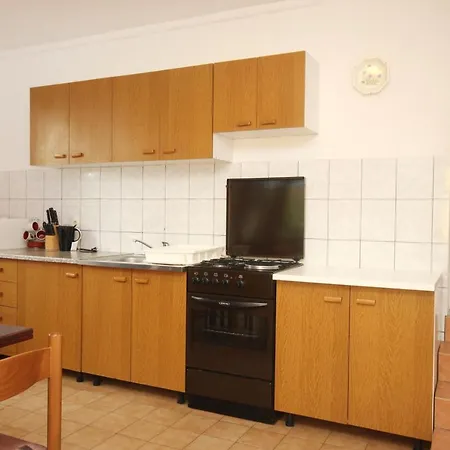 Apartments With Parking Space Trpanj, Peljesac - 10083 Apartman *