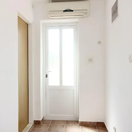 Apartman Apartments With Parking Space Trpanj, Peljesac - 10083 Trpanj