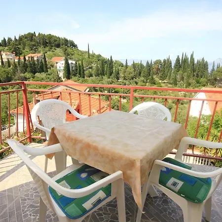 Апартаменты Apartments With Parking Space Trpanj - Peljesac - 10083 *
