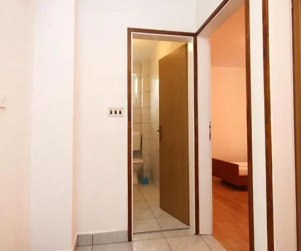 Apartamento With Parking Space - Peljesac - 10083 Trpanj